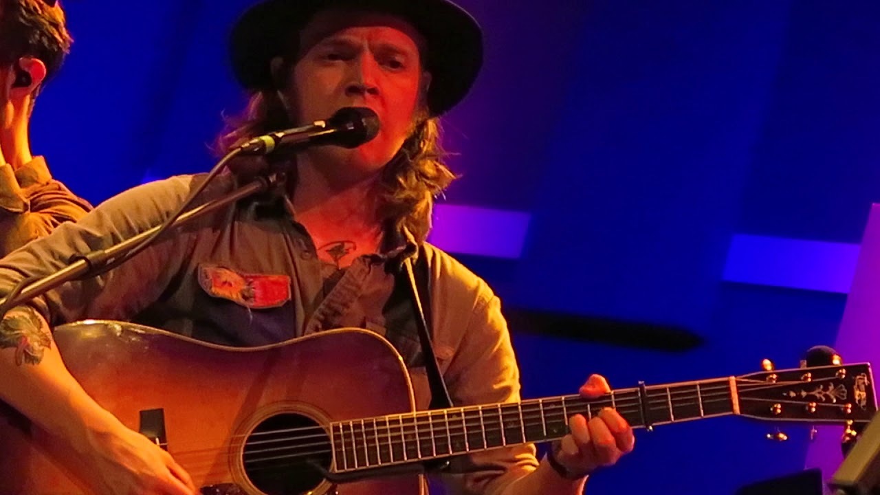 billyStrings